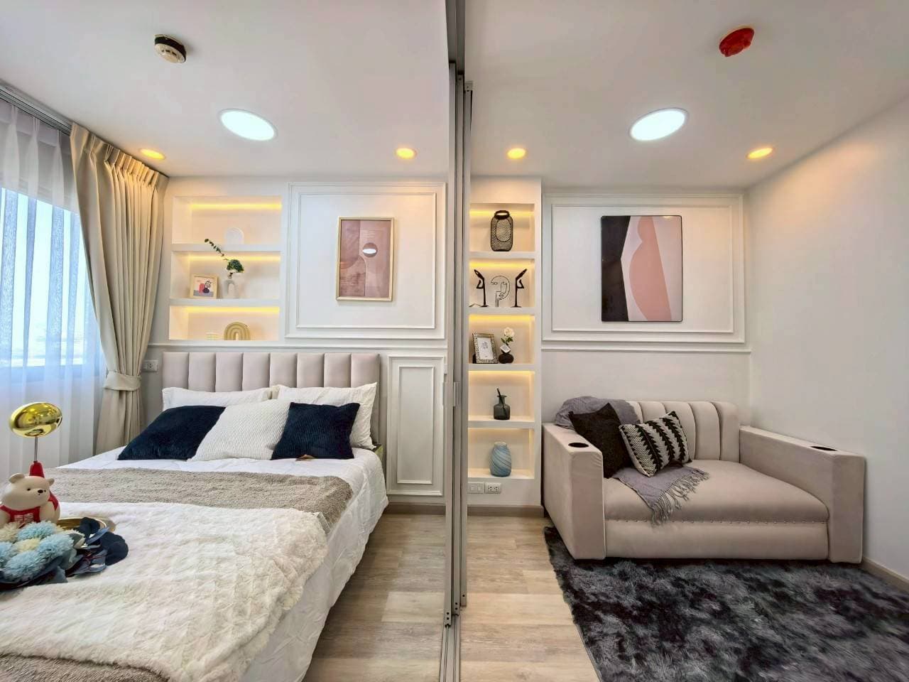 listing card gallery